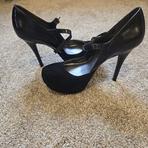 Guess Mary Jane heels